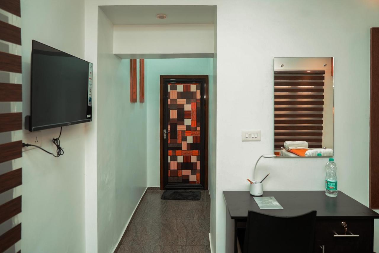 Kalloos Island Backwater Resort Kollam Bagian luar foto