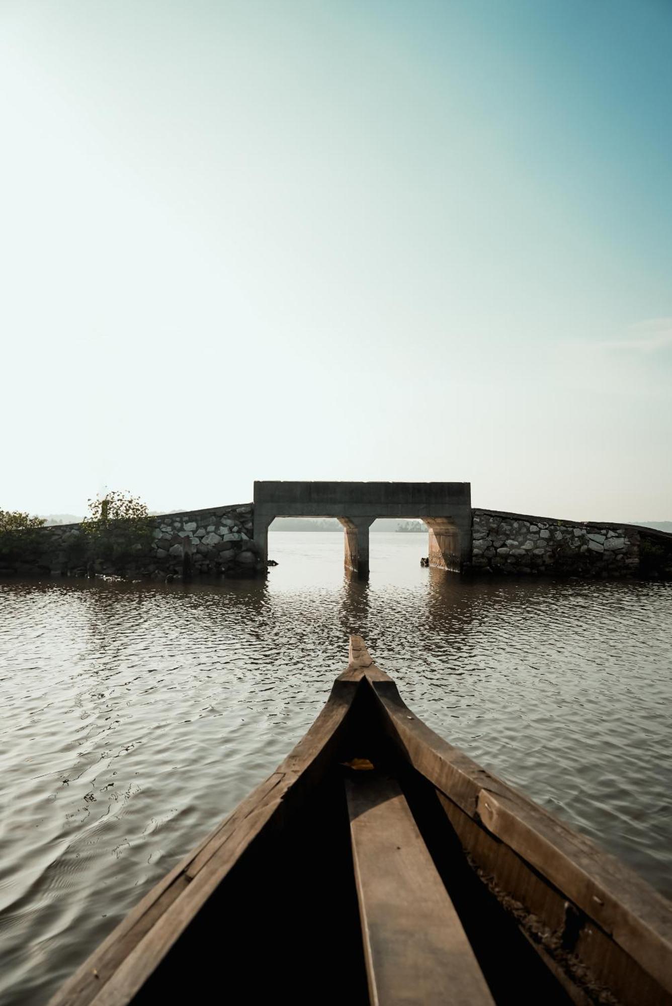 Kalloos Island Backwater Resort Kollam Bagian luar foto